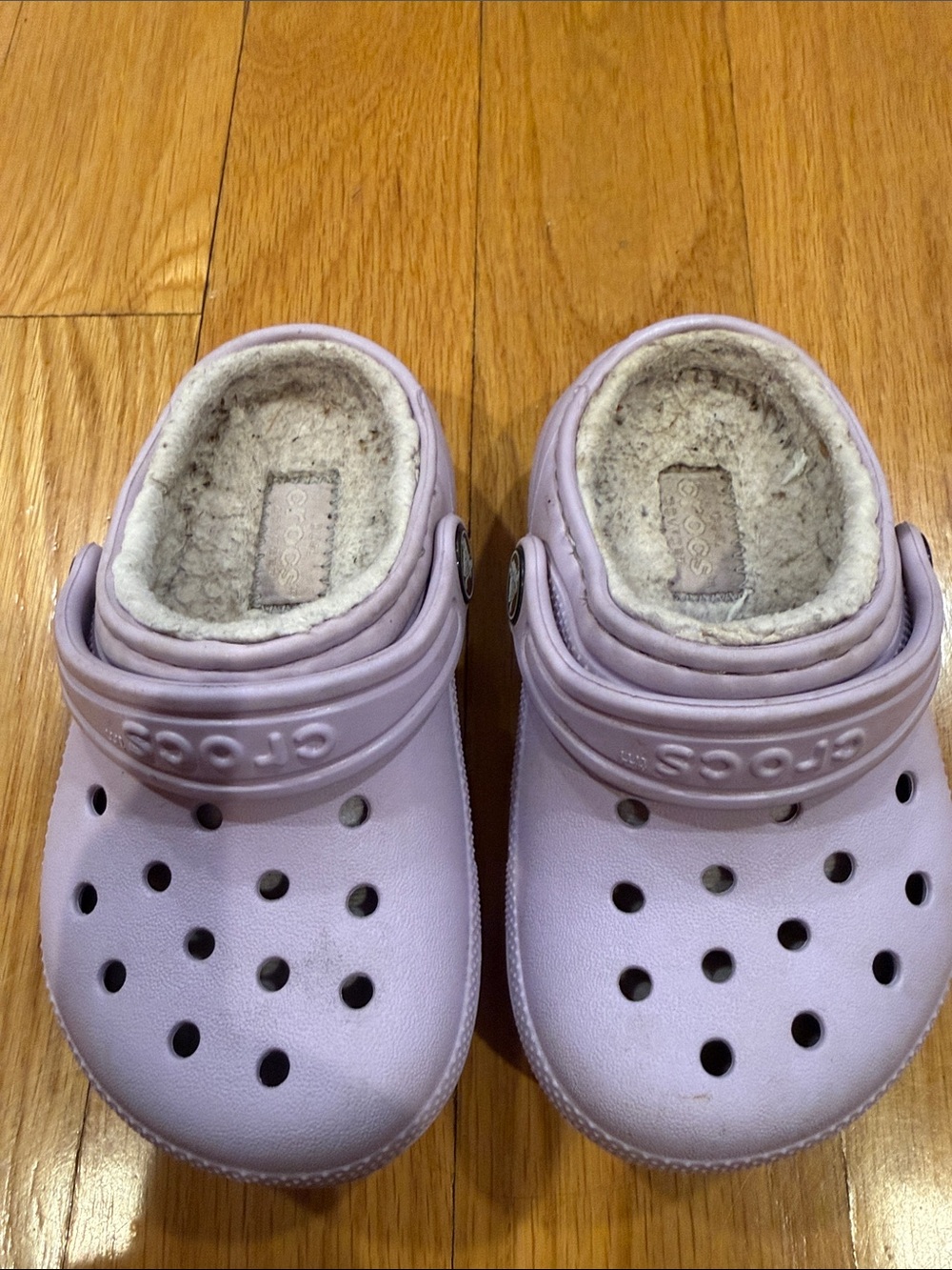 Crocs girls purple lined clog size C7 .
